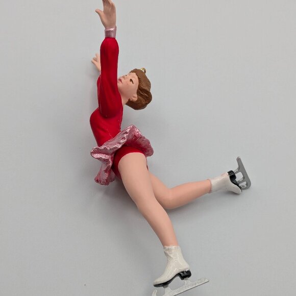 Hallmark Keepsake Elegance on Ice 1997, Vintage Ice Skating Christmas Ornament - Picture 1 of 11